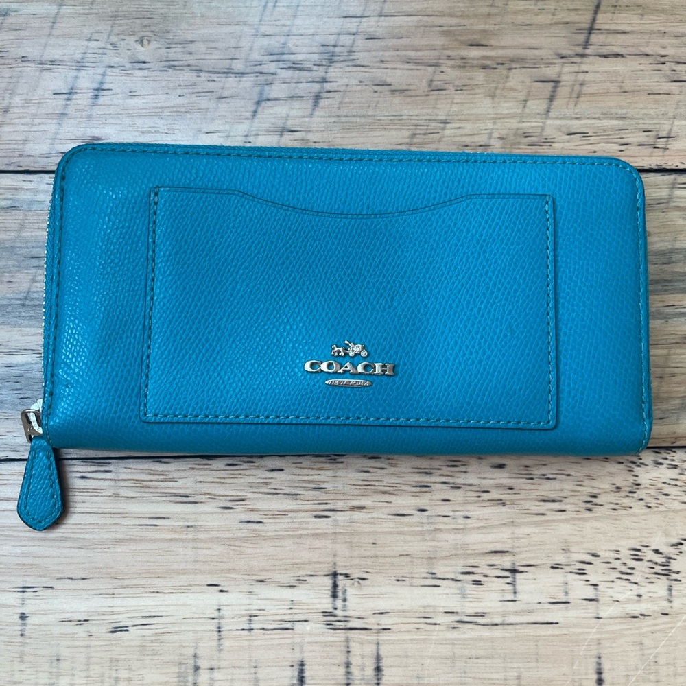 COACH Crossgrain Leather
Accordion Zip Around Wallet, teal color